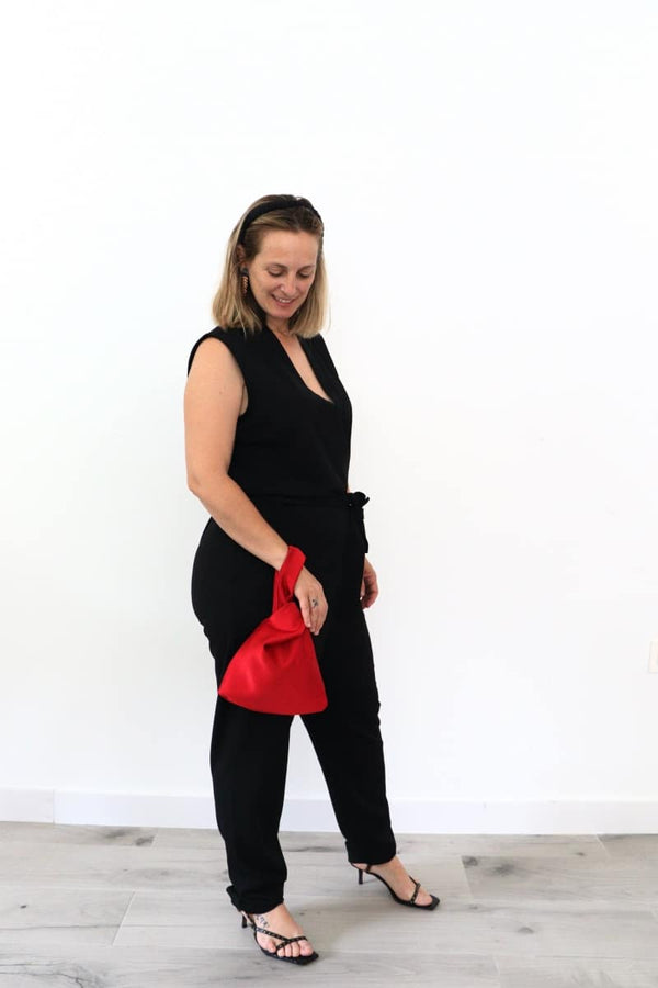 bolso rojo invitada