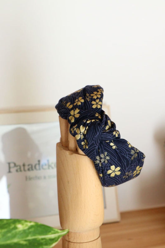 diadema nudo mujer