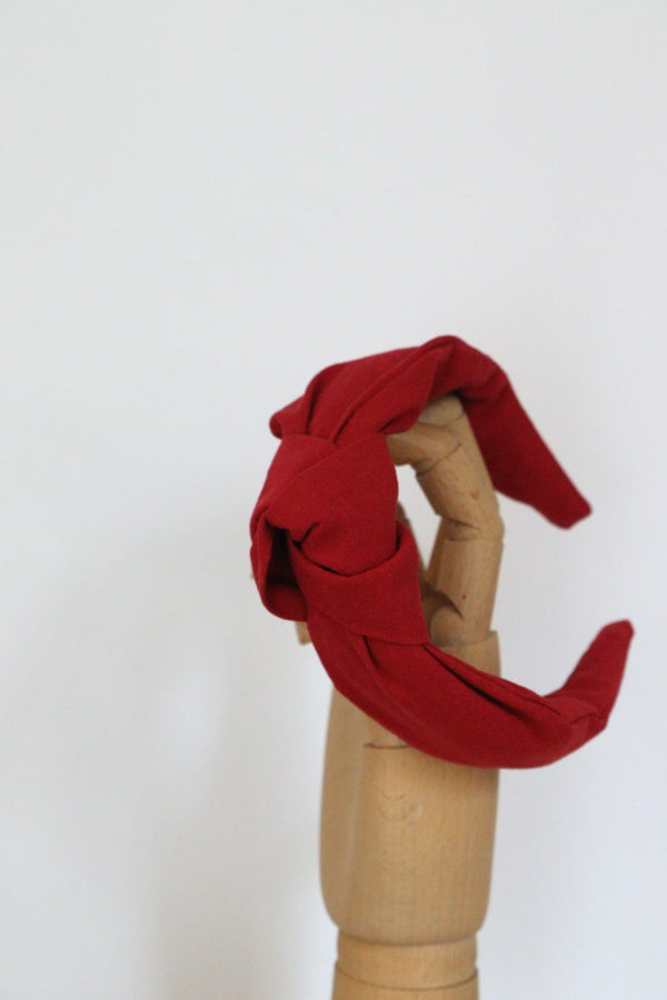 diadema rojo apagado