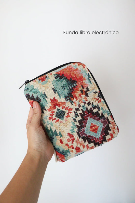 Funda creada en Málaga