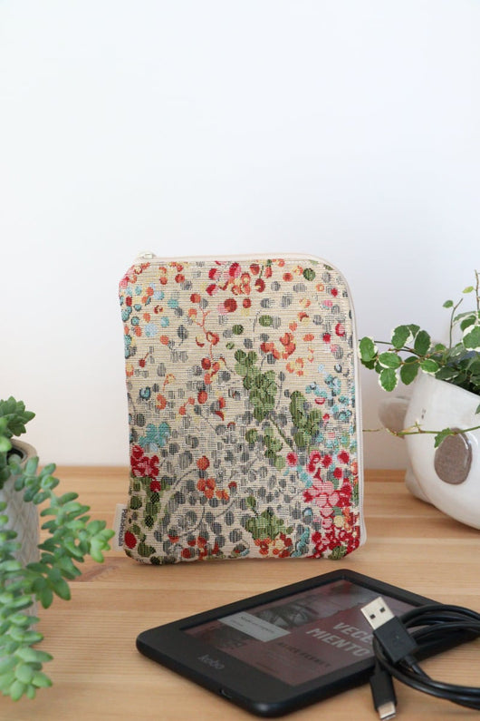 Funda con bolsillo interior