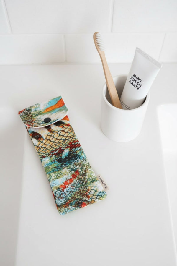 funda para guardar el cepillo de dientes