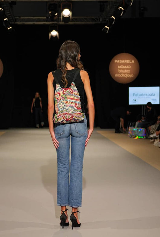 mochila con cremallera