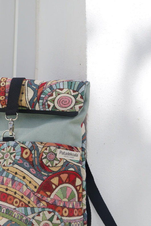 mochila grande hecha a mano