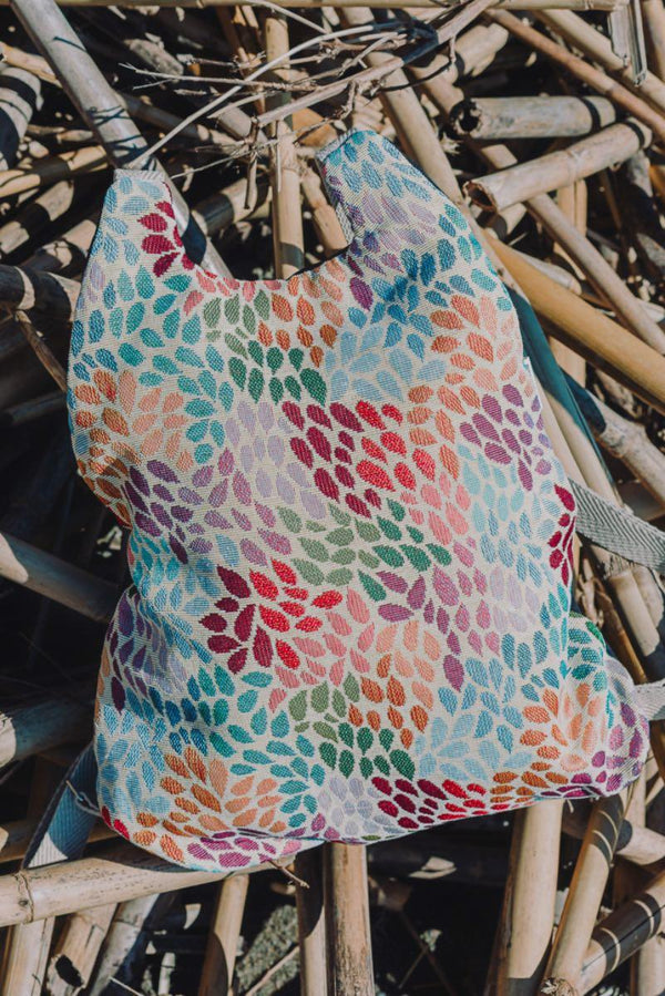 mochila antirrobos tela bonita