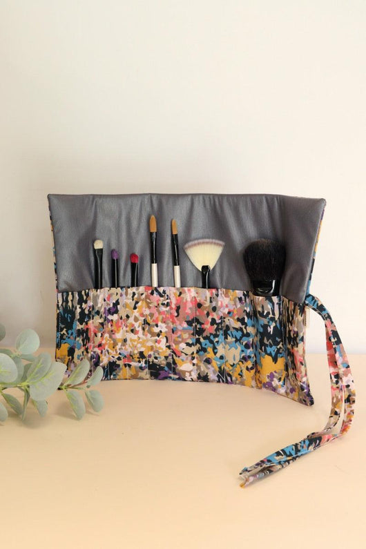 neceser  para guardar brochas